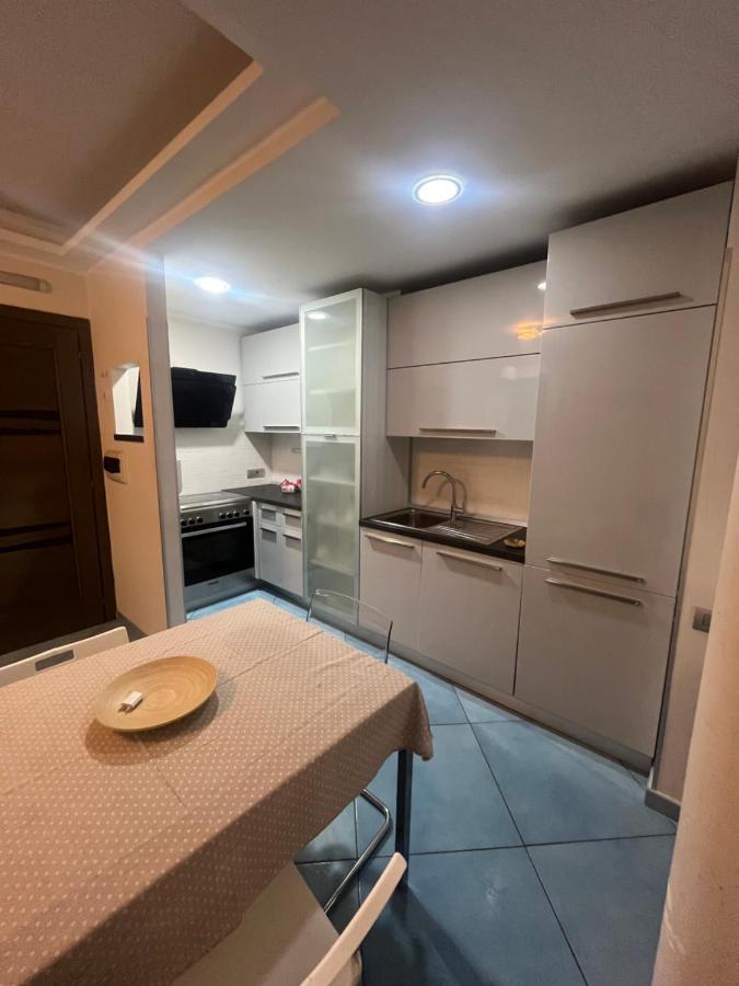 B&B La Casa di Sassa Napoli Bagian luar foto
