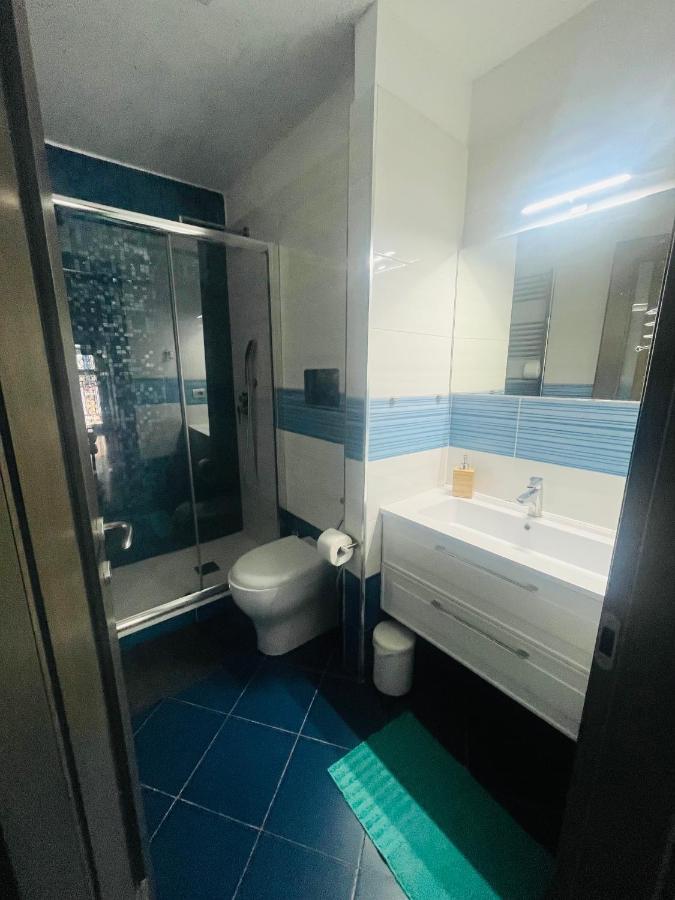 B&B La Casa di Sassa Napoli Bagian luar foto