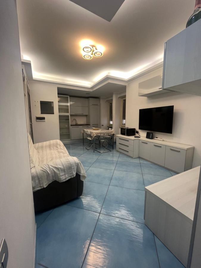 B&B La Casa di Sassa Napoli Bagian luar foto